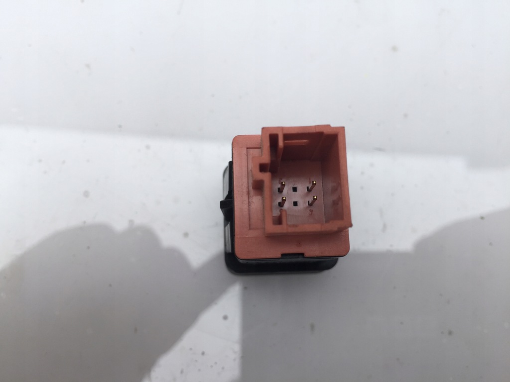 фото №2, Ctroen c4 ii b7 кнопка открывания заливной топлива