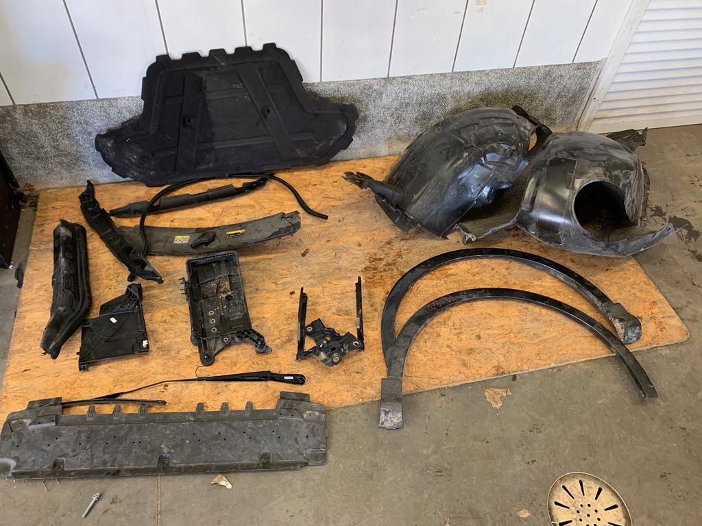 фото №12, Audi q3 83a full led kompletny перед радиатор pas передний бампер капот t1