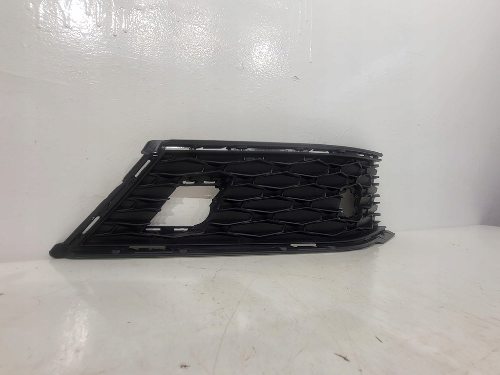 фото №7, Skoda karoq 57a lift правая решётка бампера заглушка 57a807368