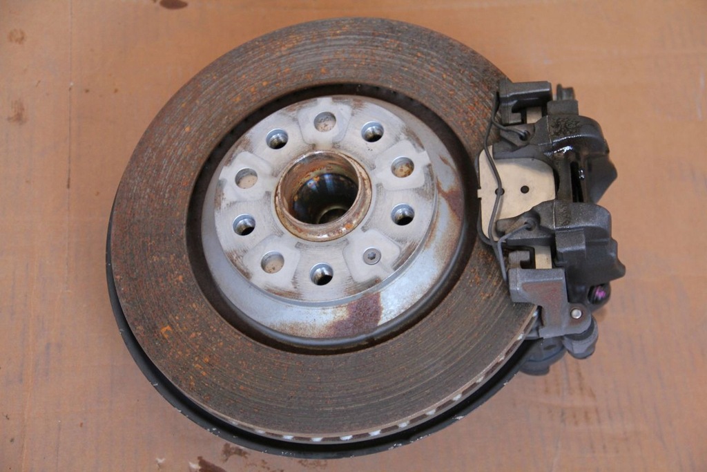 фото №1, Поворотний кулак задня ліва vw atlas v6 fwd oryg kpl