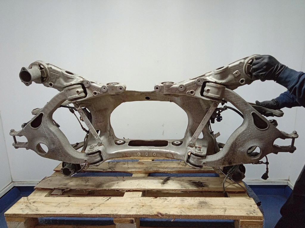 фото №9, Porsche panamera 971 підрамник балка підвіска задня 971599030am