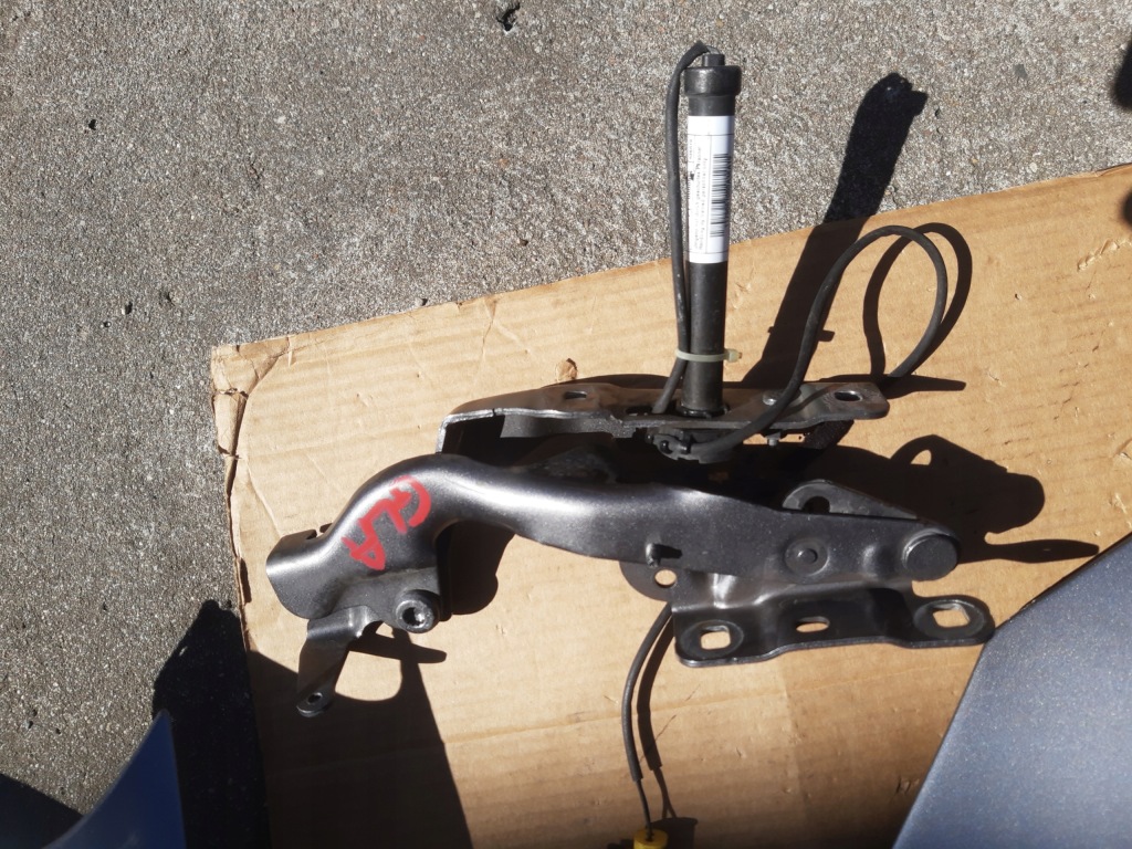 фото №14, Mercedes gla x156 787 lift капот крило лівий правий петля a1568800057