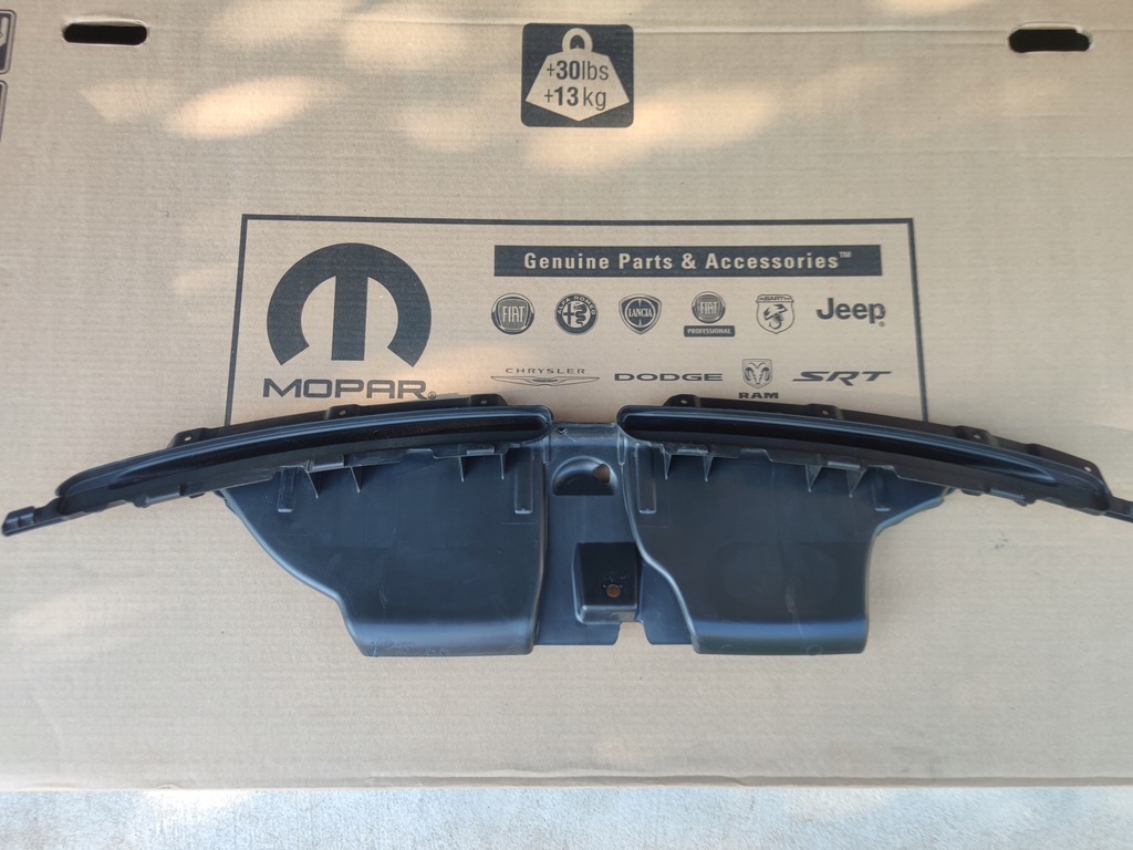 фото №4, Dodge challenger решётка воздуховод приборная панель 2015-2021