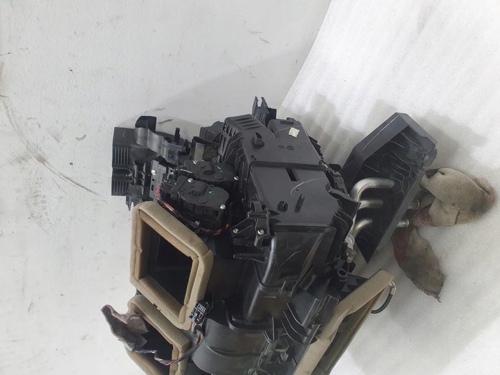 фото №13, Обігрівач комплектна europoa 990919 bmw e71 x6