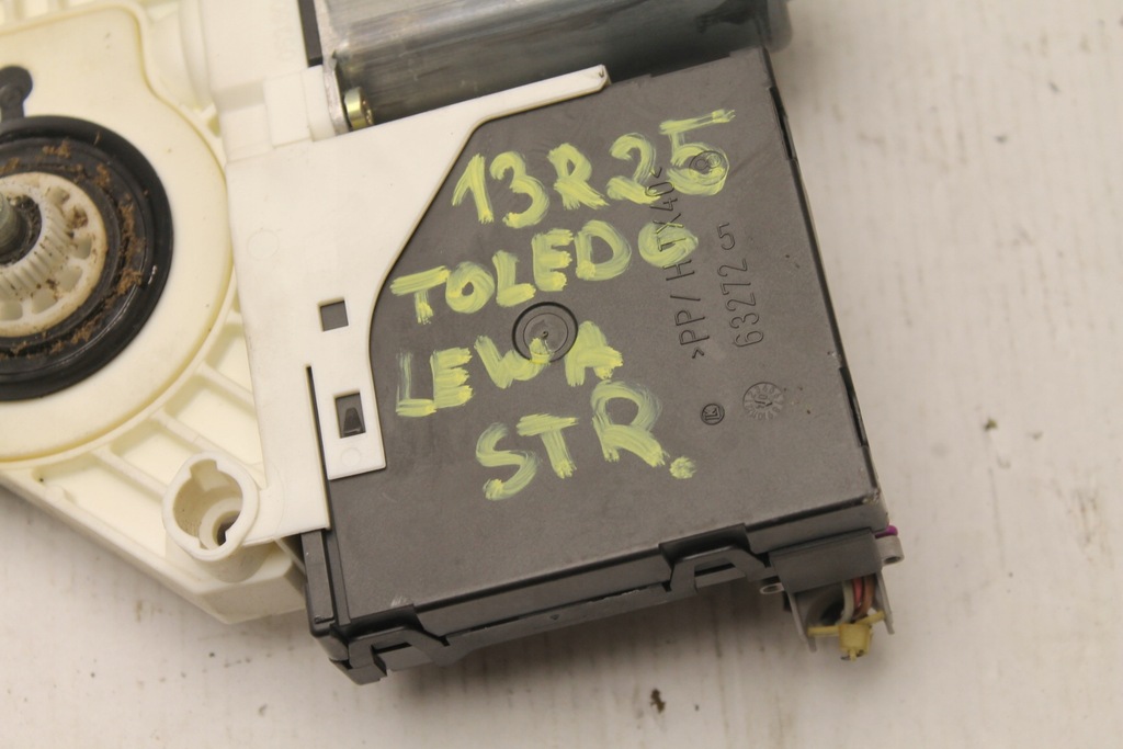 фото №6, Моторчик подъемника правый перед seat toledo iii