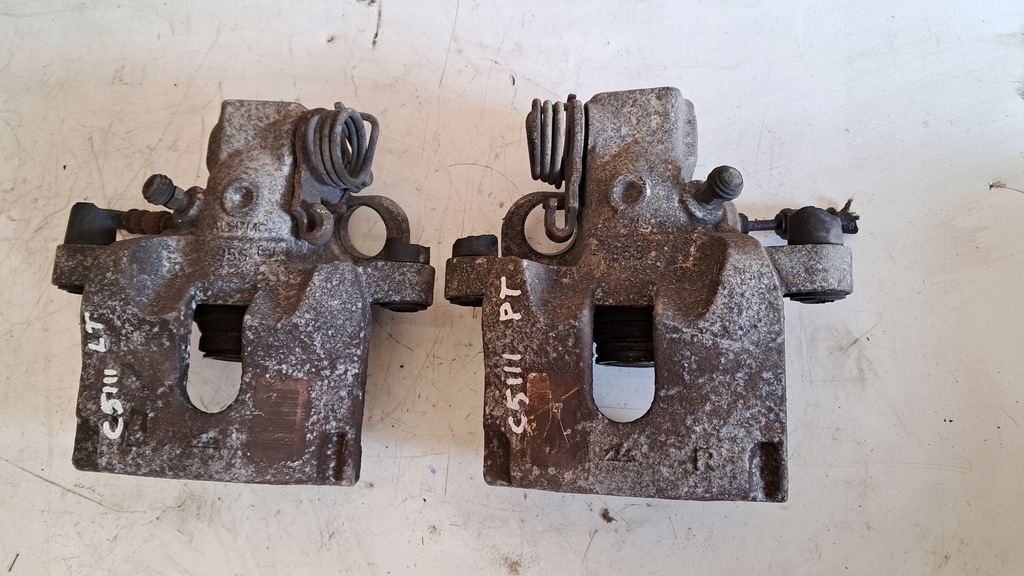 фото №7, Citroen c5 iii x7 задній супорт гальмівний правий лівий