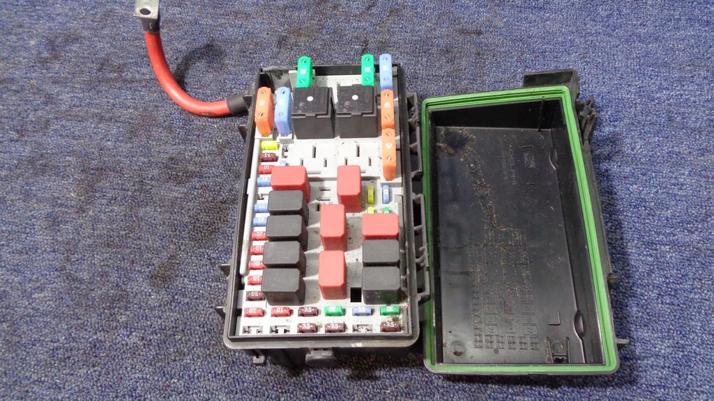 фото №8, Коробка предохранителей 51775622 fiat grande punto