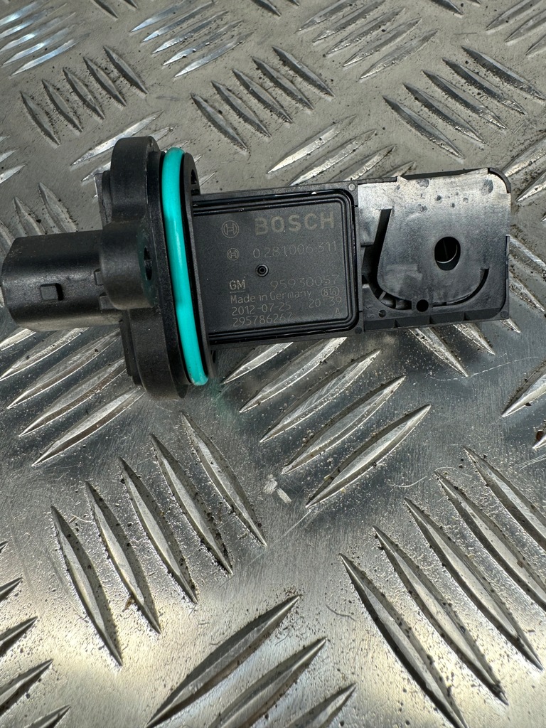 фото №1, Расходомер opel mokka 95930057 - wawa