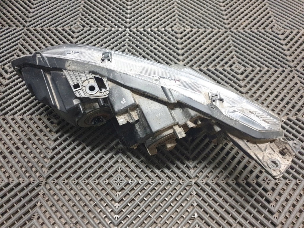 фото №2, Фара лампа права перед honda civic x 2016-