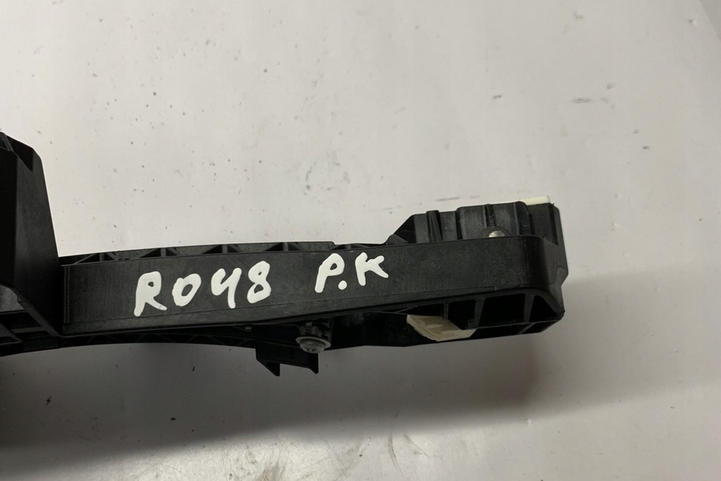 фото №9, Рамка ручка передних левых дверь mercedes-benz c w204 a2047600534 3.0l