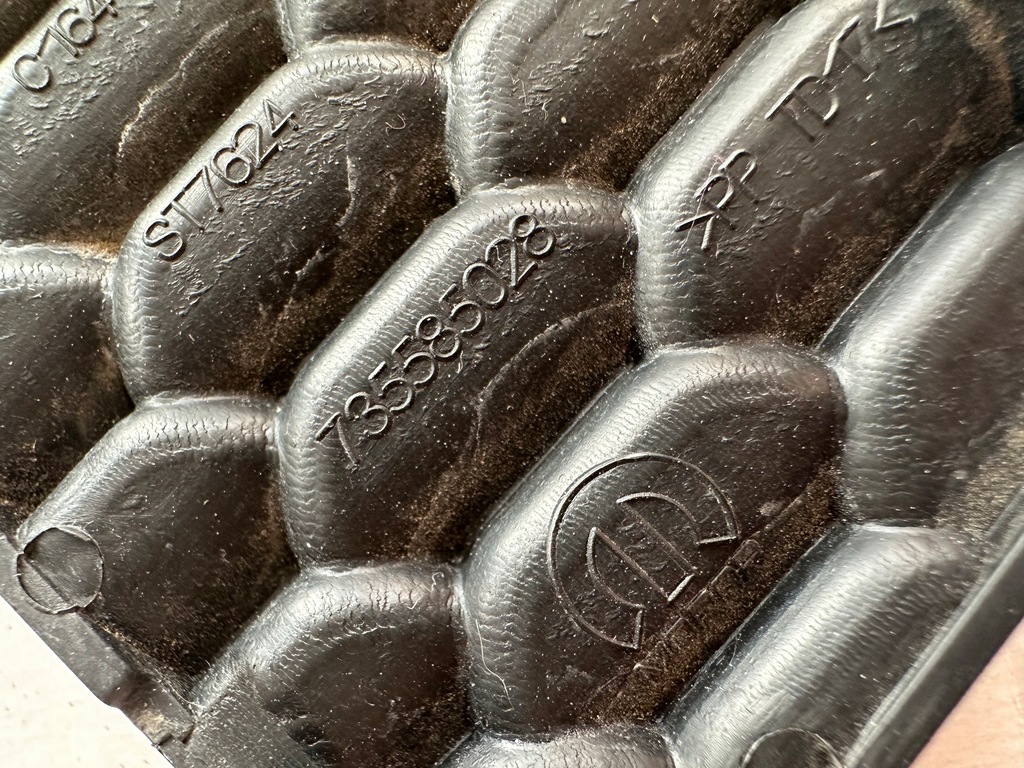 фото №3, Заглушка фаркоп задняя 735585028 jeep renegade 14-