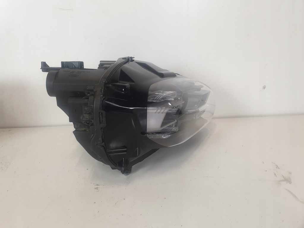 фото №16, Porsche taycan 9j1 комплект лампа full led pdls+