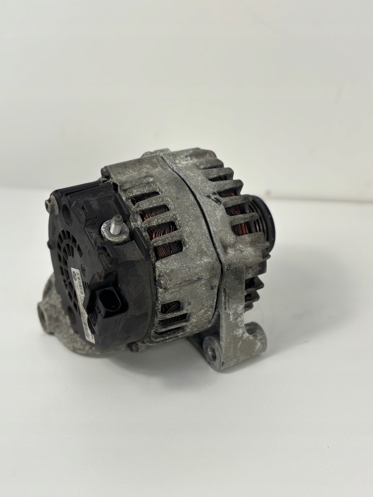 Генератор bmw оригинальный номер 7823343 Доставка