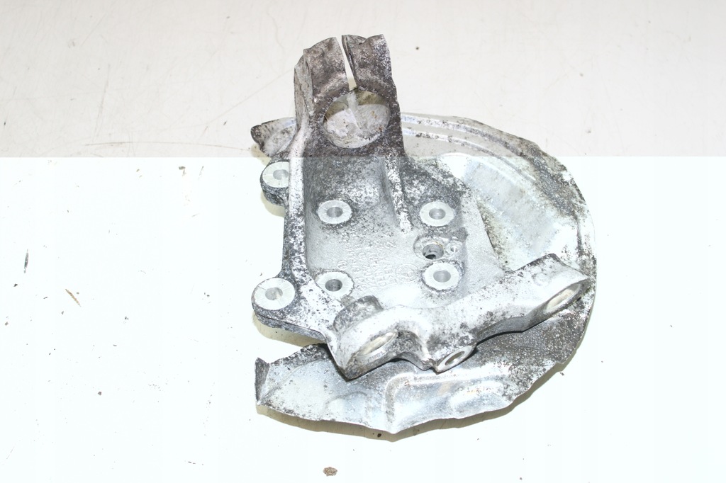 фото №6, Bmw e87 e90 e91 левая поворотный кулак левый перед 6764443