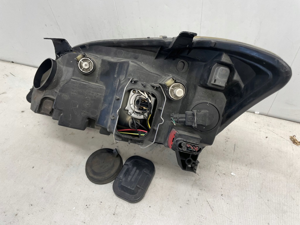 фото №11, Toyota corolla ix 9 e12 лампа перед правая europa