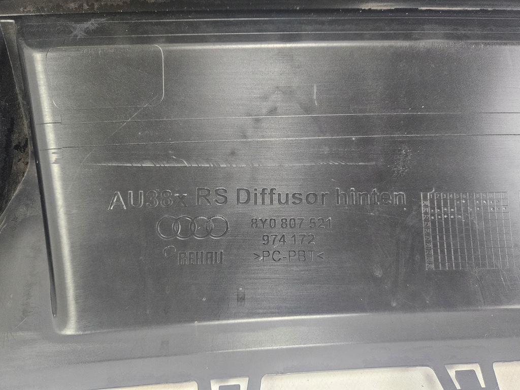 фото №16, Audi rs3 iv 202 - спойлер диффузор накладка бампера задняя 8y0807521