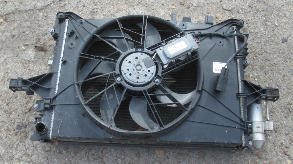 фото №1, Volvo s60 2.4 b 04r радиатор 30645148