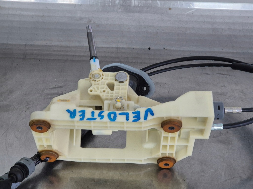 фото №10, Hyundai veloster i выборщик коробки тросы переключения передач kpl.