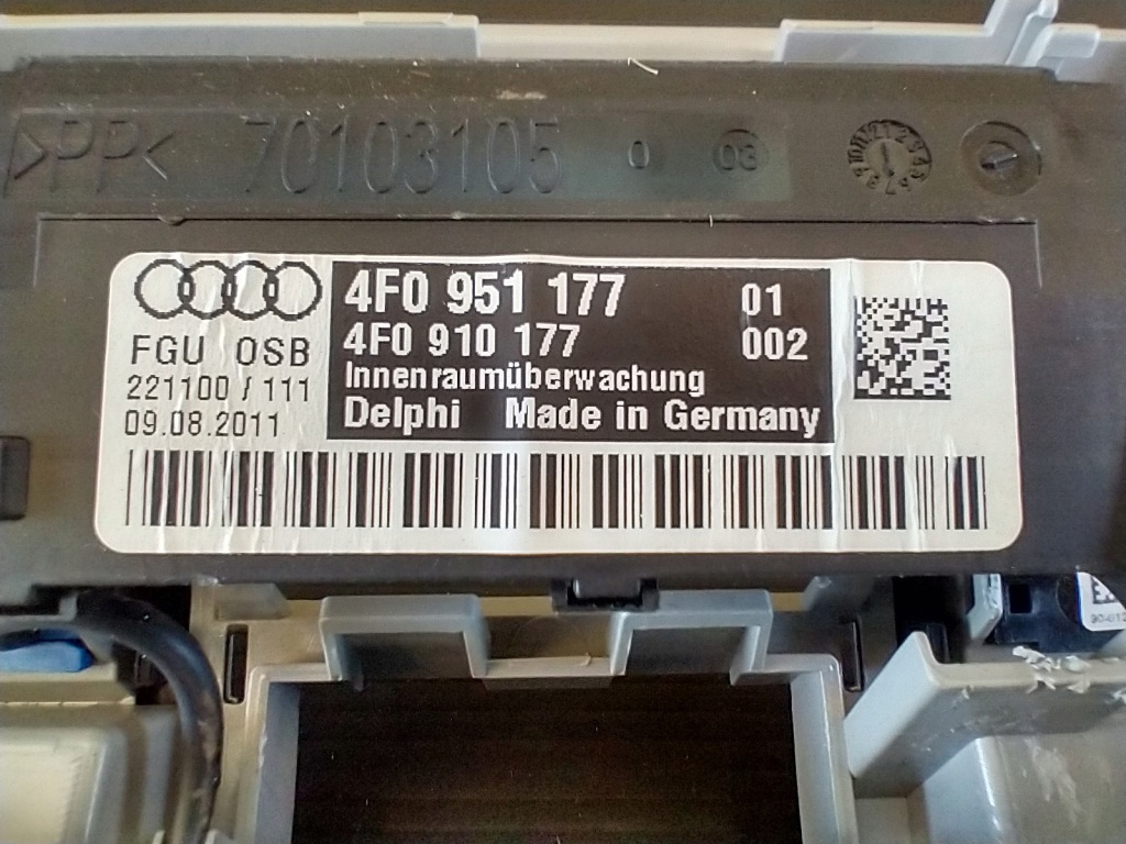 фото №9, Audi q7 4l i лампа потолочный освещение кабины 4l0947135f 4f0951177