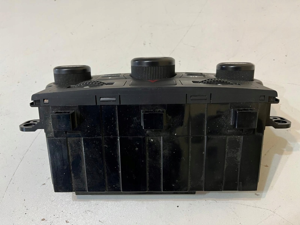 фото №4, Kia carnival 2 ii 06-14 r 2.9 crdi панель кондиціонера