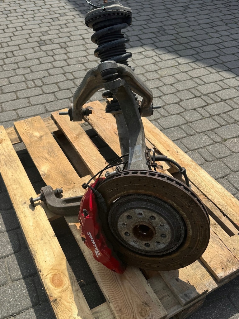 фото №1, Maserati quattroporte vi комплектная поворотный кулак левая сторона rwd 670039063