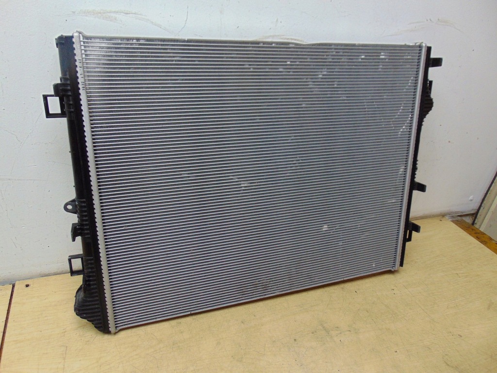 фото №11, Радиатор wody mercedes c63 s63 amg w206 a0995008501