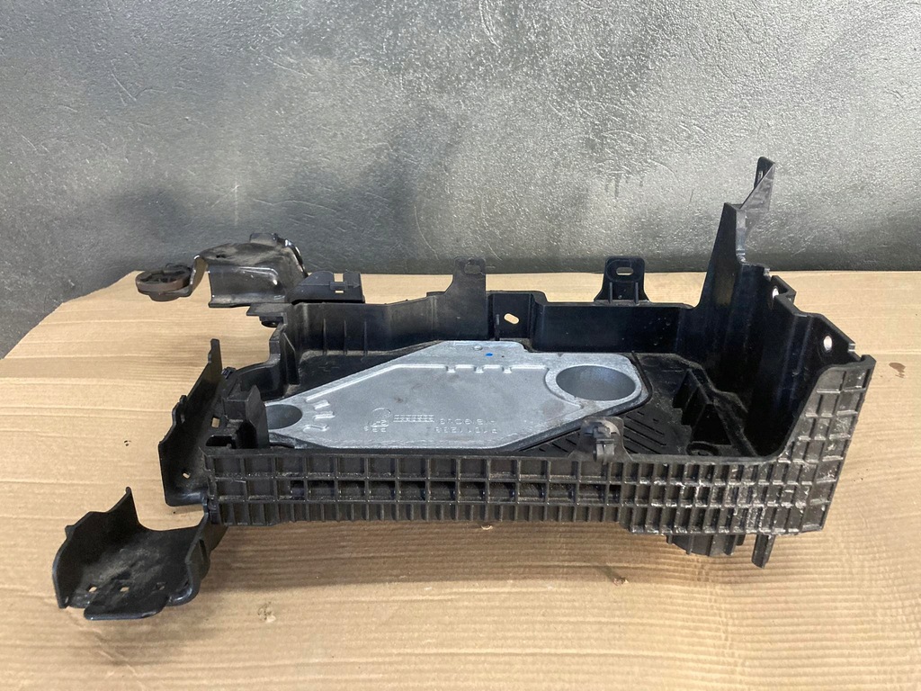 фото №4, Основание аккумулятор renault captur ii 1.0 tce p1011233