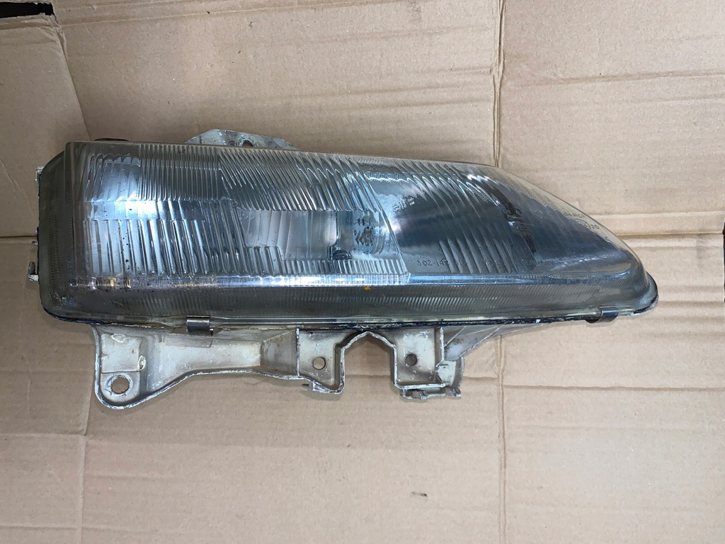 фото №6, Лампа передня права 7700820119 renault espace iii europa
