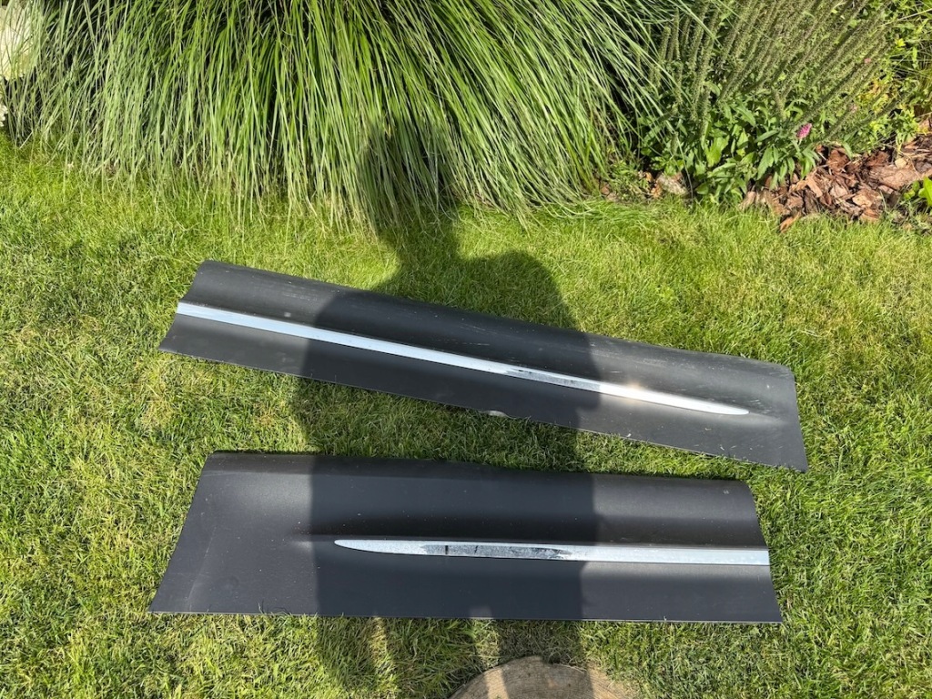 Купить Mercedes eqb 247 молдинг w дверь задние левая задний  хром оригинал