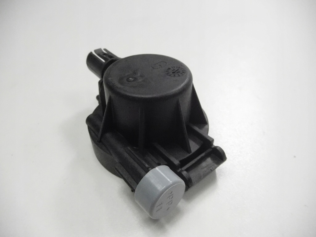 Защита лампы противотуманной megane i 7701045155 с Разборки