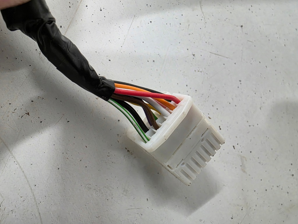 Дзеркало ліва tesla model y 11 pin p1647719-00-c Київ