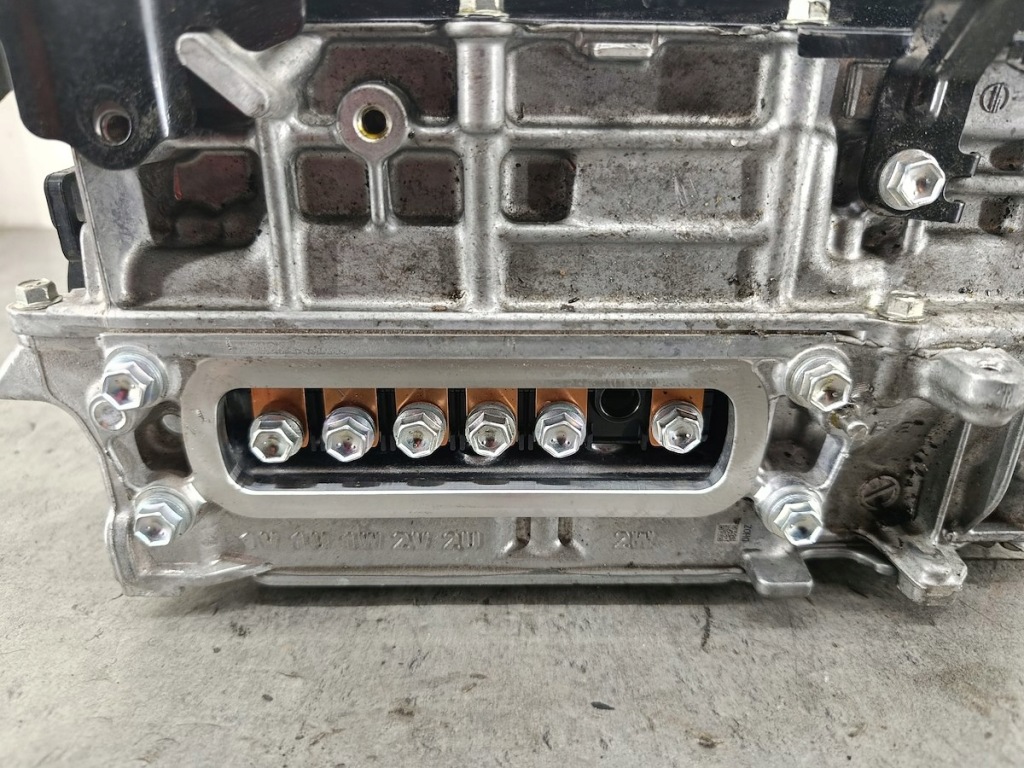 Інвертор / інвертор toyota yaris iv g9200-52350 232100-4800 denso 1.5 Зі Шроту