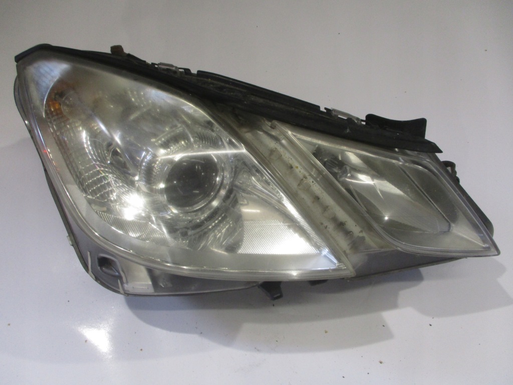 Купить Лампа фара правый mercedes w207 купе оригинал