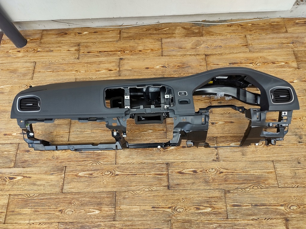 фото №1, Volvo s60 ii 13r- приборная панель консоль приборная панель