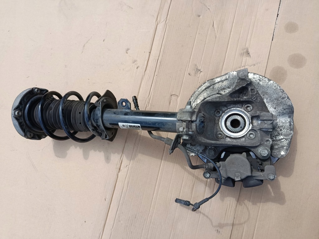 Поворотний кулак ступиця права перед підвіска амортизатор амортизаторна стійка bmw x1 f48 Оригінал