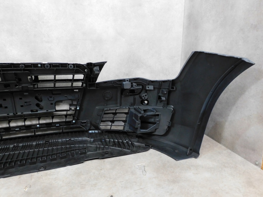 Audi a7 c7 4g8 бампер перед передний обычный дорестайлинг  новый Оригинал