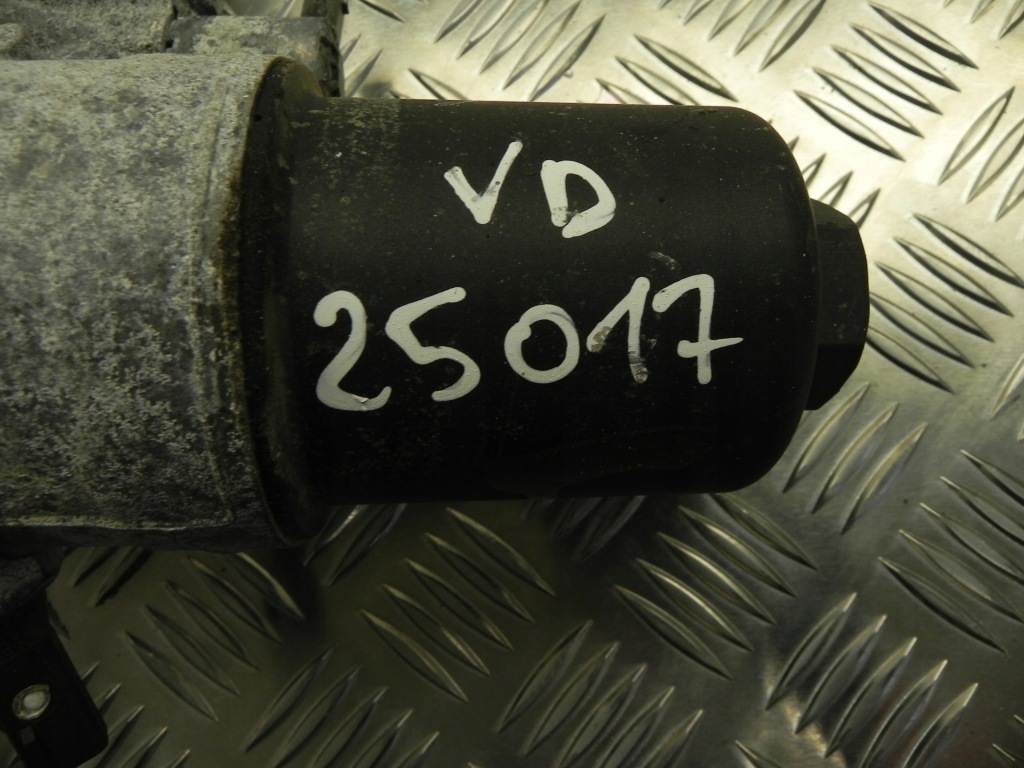 Радіатор оливи audi q5 2021 06k117021k Оригінал