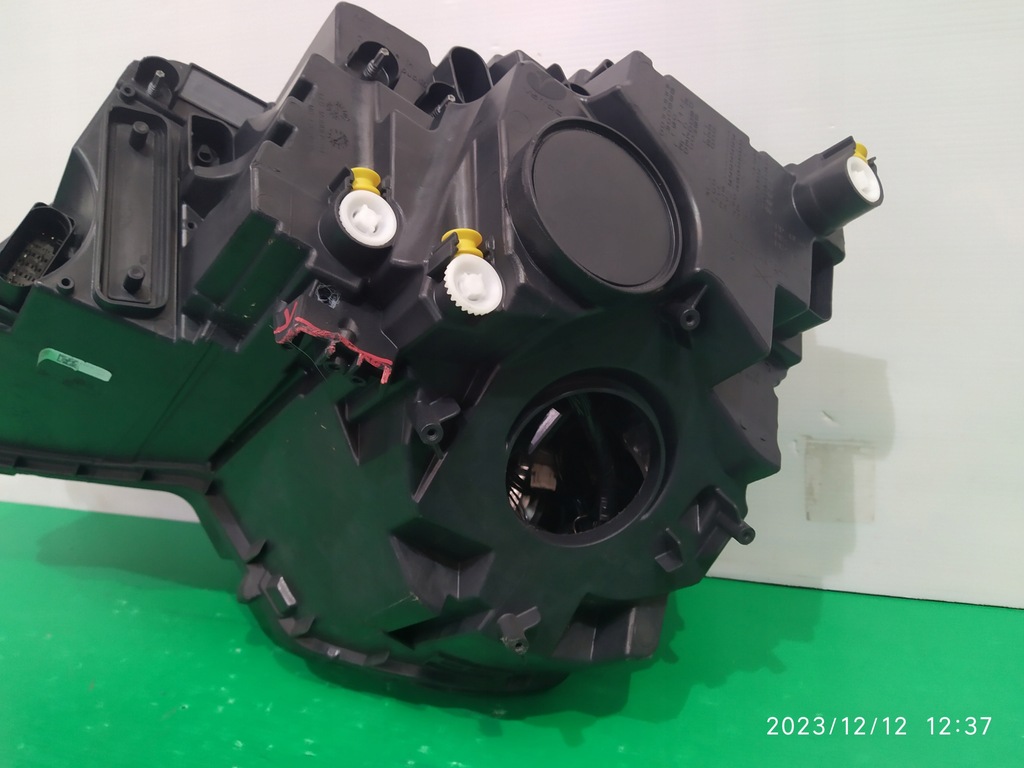 фото №12, Лампа перед права skoda karoq 57b941016