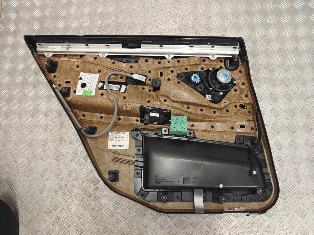 фото №13, Bmw f07 обшивка оббивка двері шторка комплект