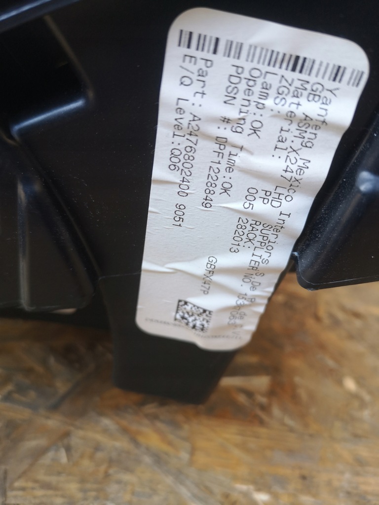 фото №7, Mercedes glb x247 бардачок пасажира europa