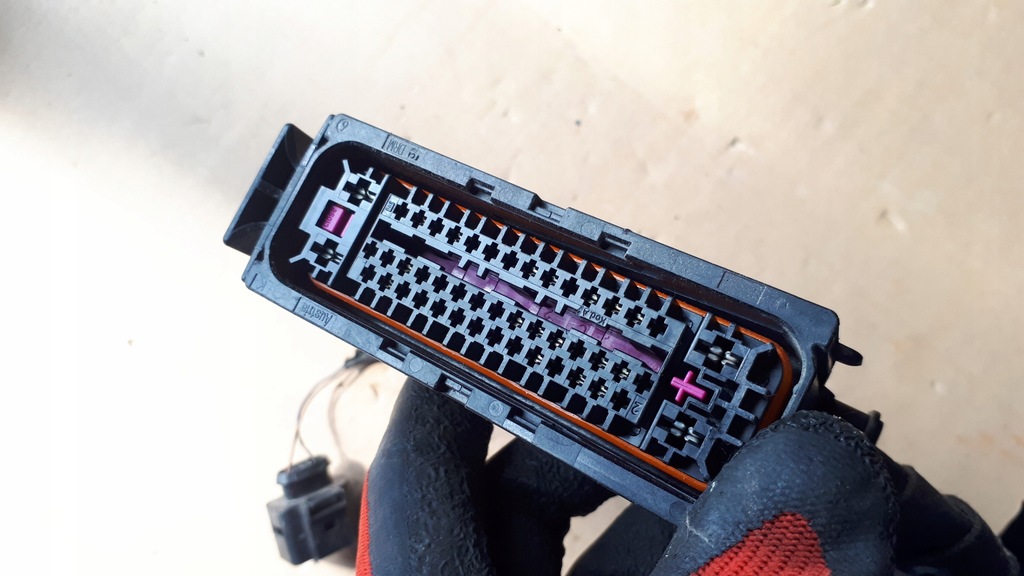 фото №5, S6 c7 4g a6 штекер колодка насоса тормозной a7 s7