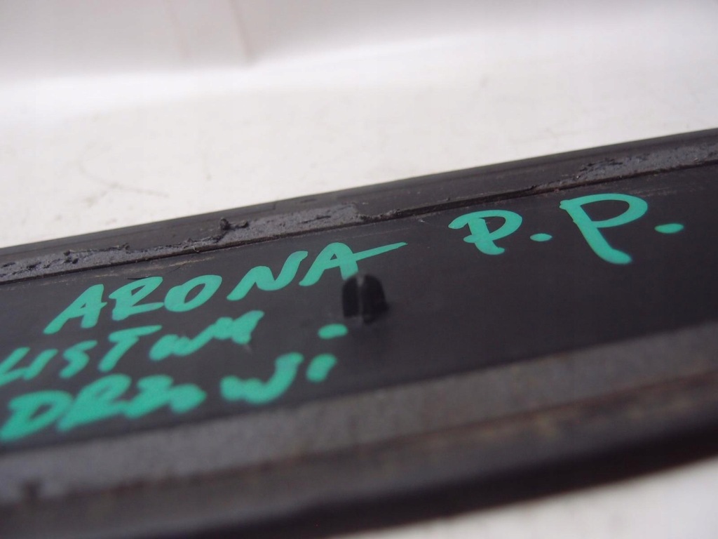 фото №10, Молдинг дверь правый перед seat arona 6f9853960