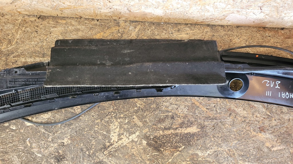 Nissan qashqai 3 j12 жабо накладка верхній Зі Шроту