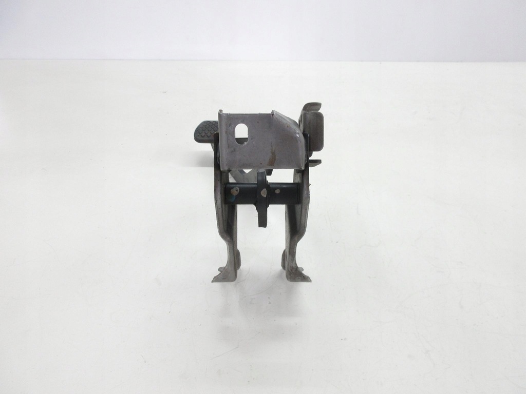 фото №4, Honda civic vii 5d hb 1.4 16v 90 km d14z6 педаль тормоза