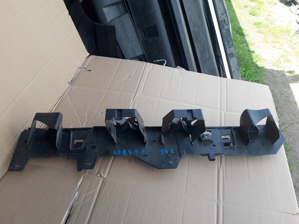 фото №1, Напрямна бампера задня opel corsa f