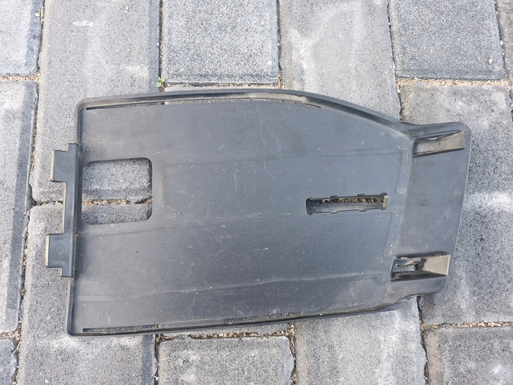 Купити Audi q7 lift ліва решітка заглушка бампера оригінал