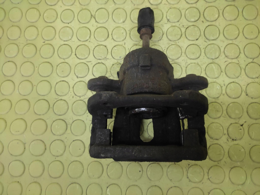 фото №4, Bmw 1 e87 2.0 d супорт гальмівний лівий задня