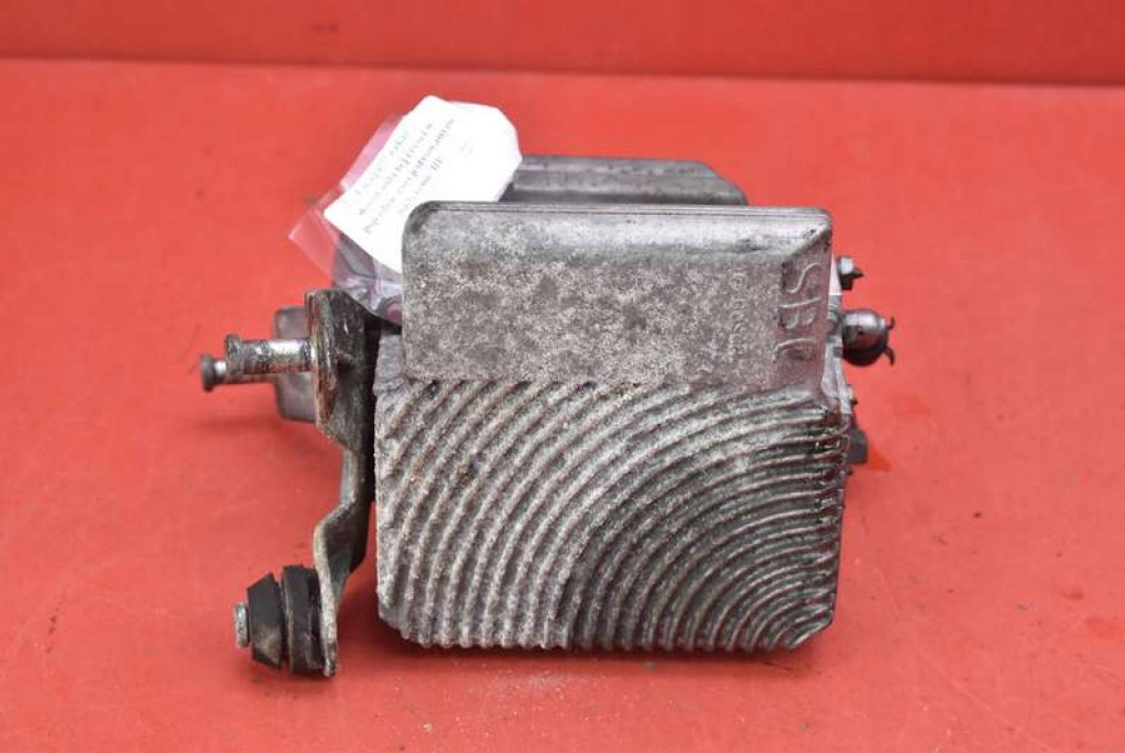 фото №6, Насос abs a0054318012 mercedes cls c219 w219 3.5 v6 272 km 04-08