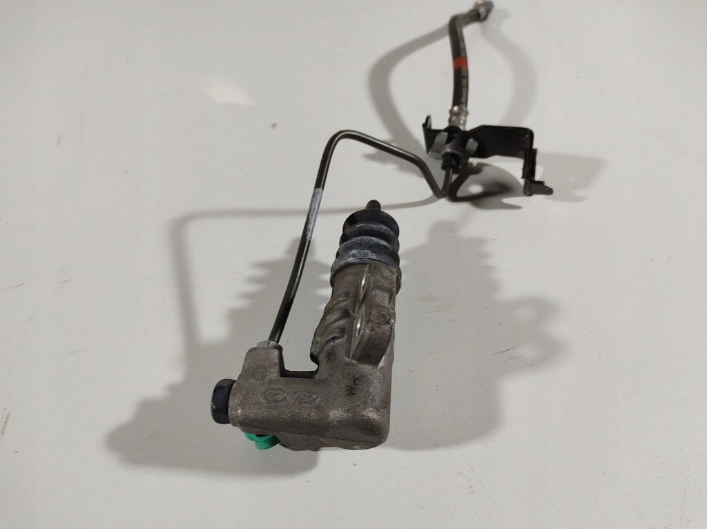 фото №15, Kia stonic 17- цилиндр сцепления помпа сцепления