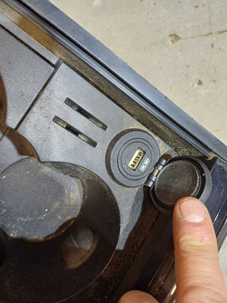 фото №7, Бардачок з usb land rover discovery sport l550 nr. fk72-045h62-b